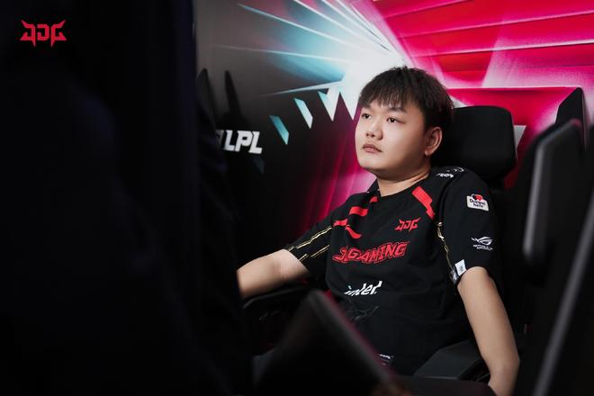 在关键比赛 在关键比赛