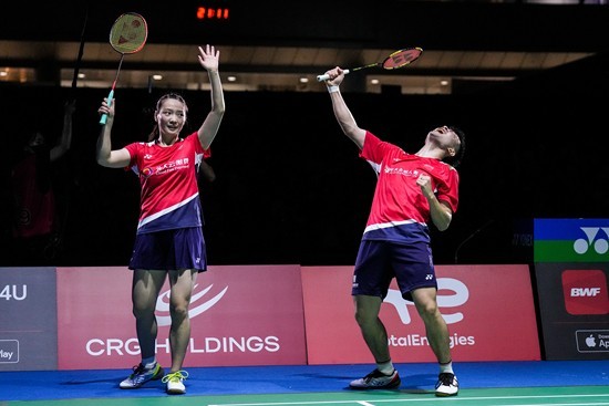 著再次在歐 著再次在歐