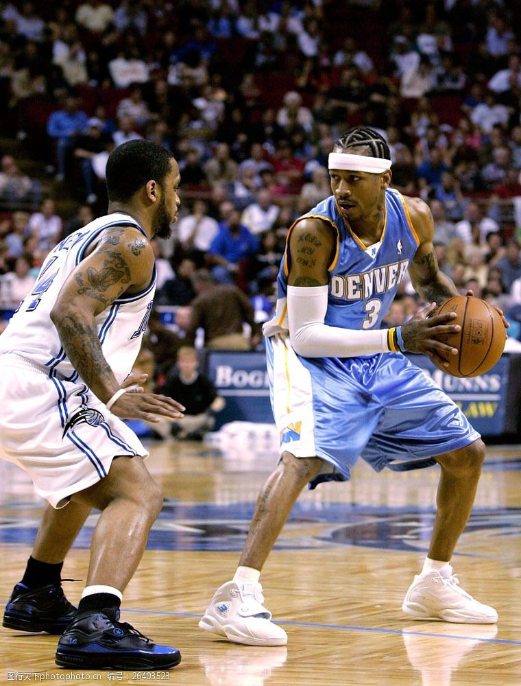 坦承自己在 坦承自己在